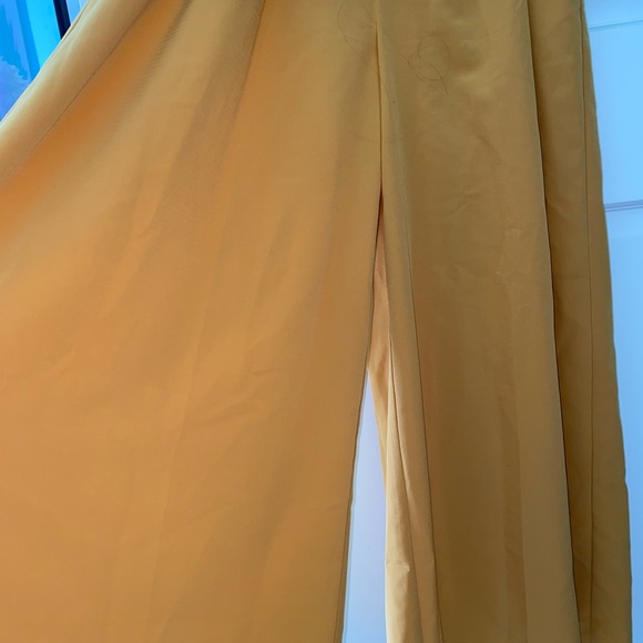 Wide leg yellow pants - Picture 2 of 4